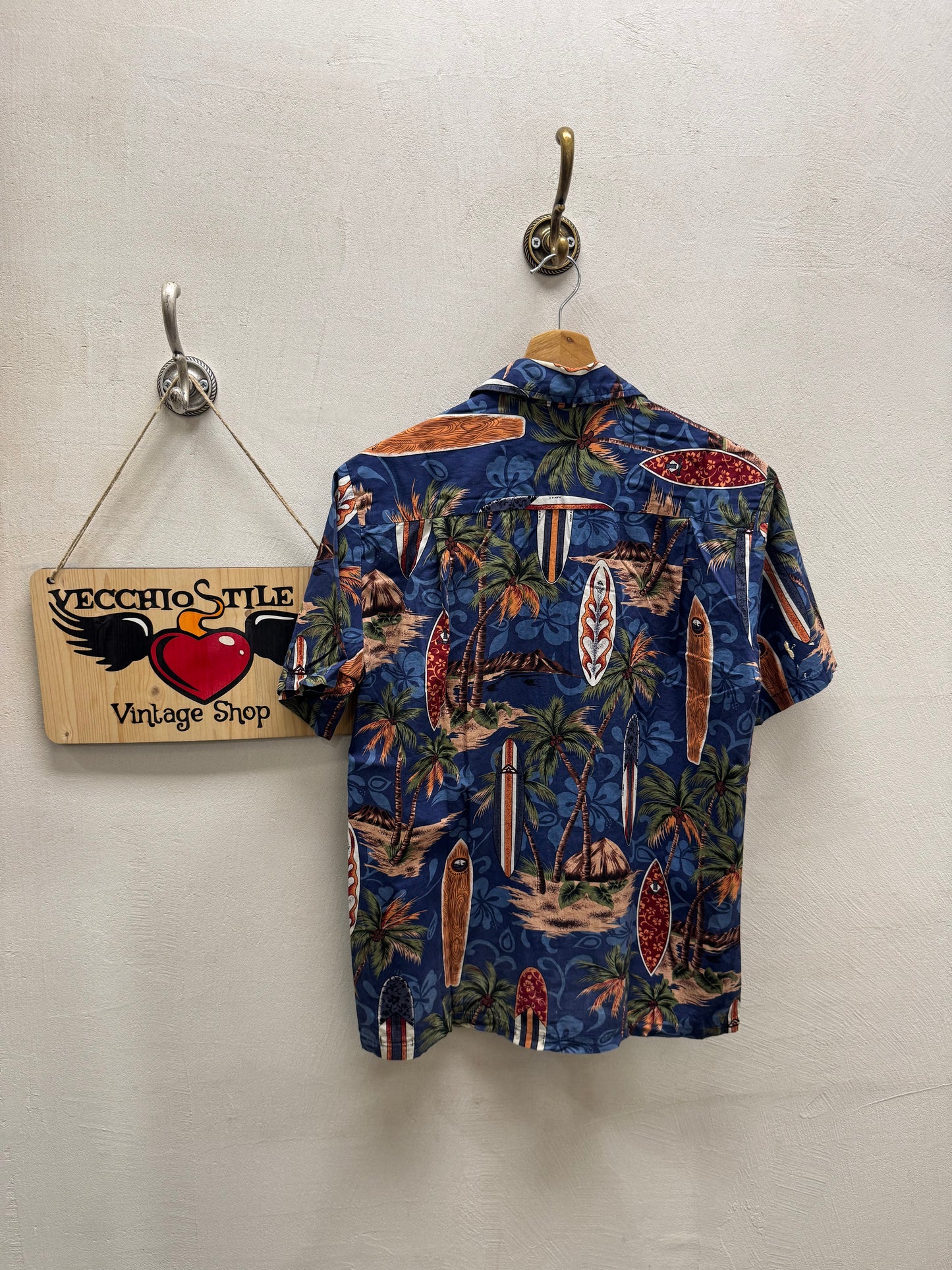 ALOHA REPUBLIC