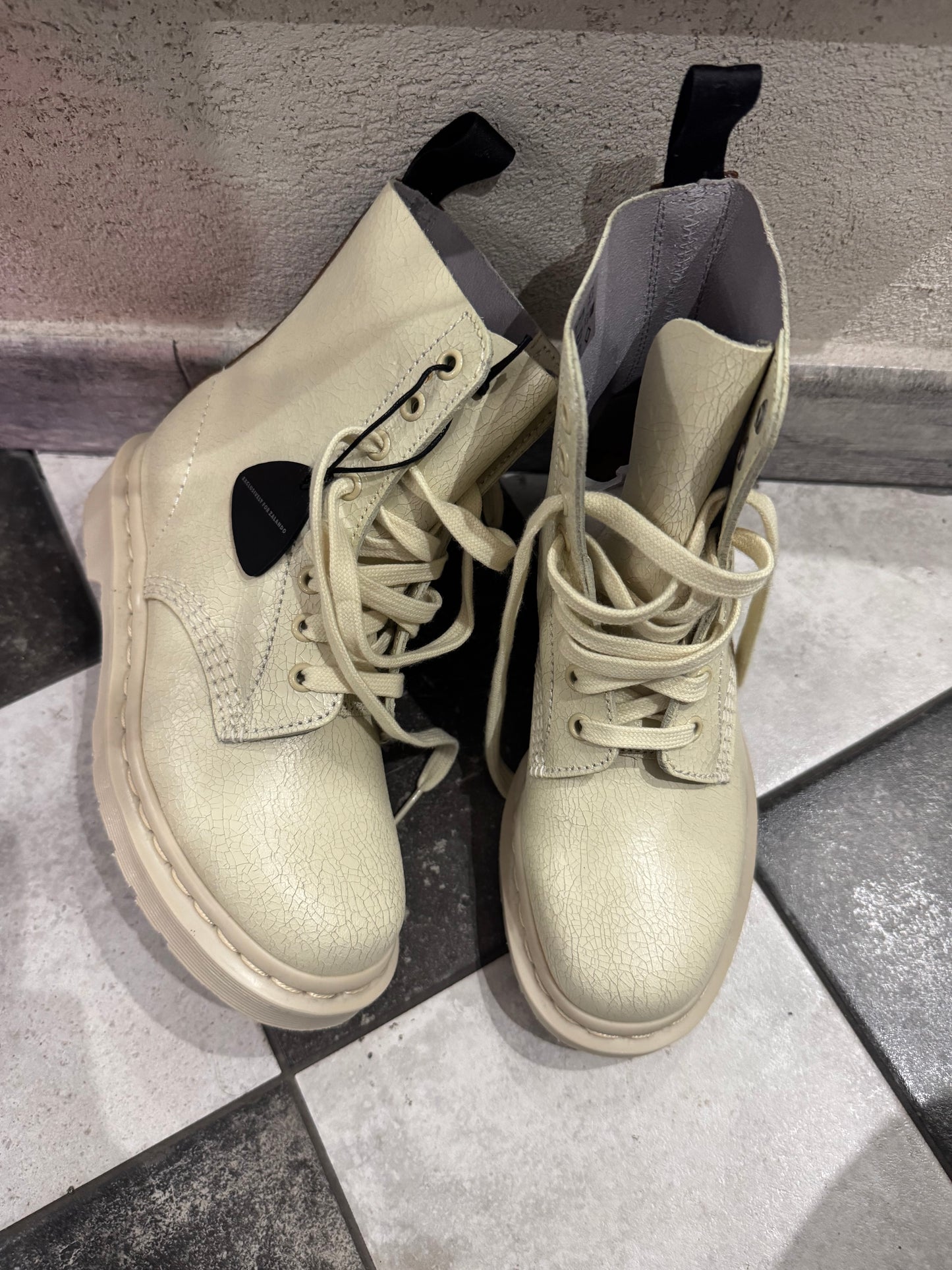 MARNI x DR MARTENS 1460