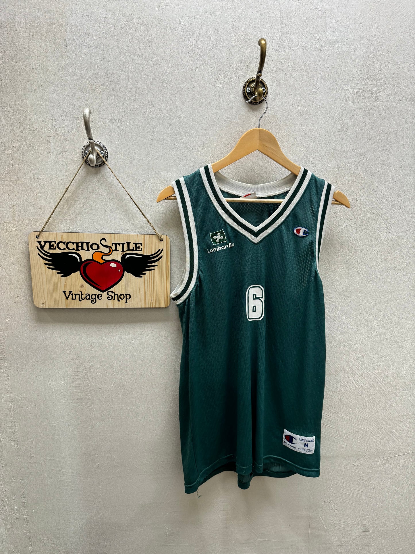 CHAMPION