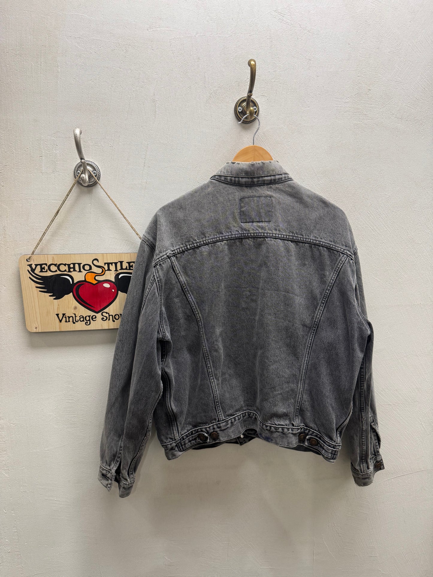 LEVI’S