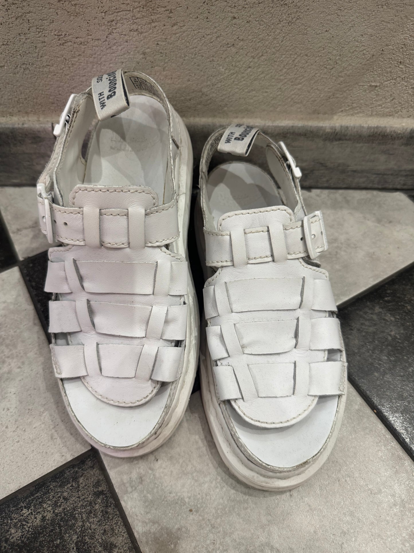 DR MARTENS ARC MONO