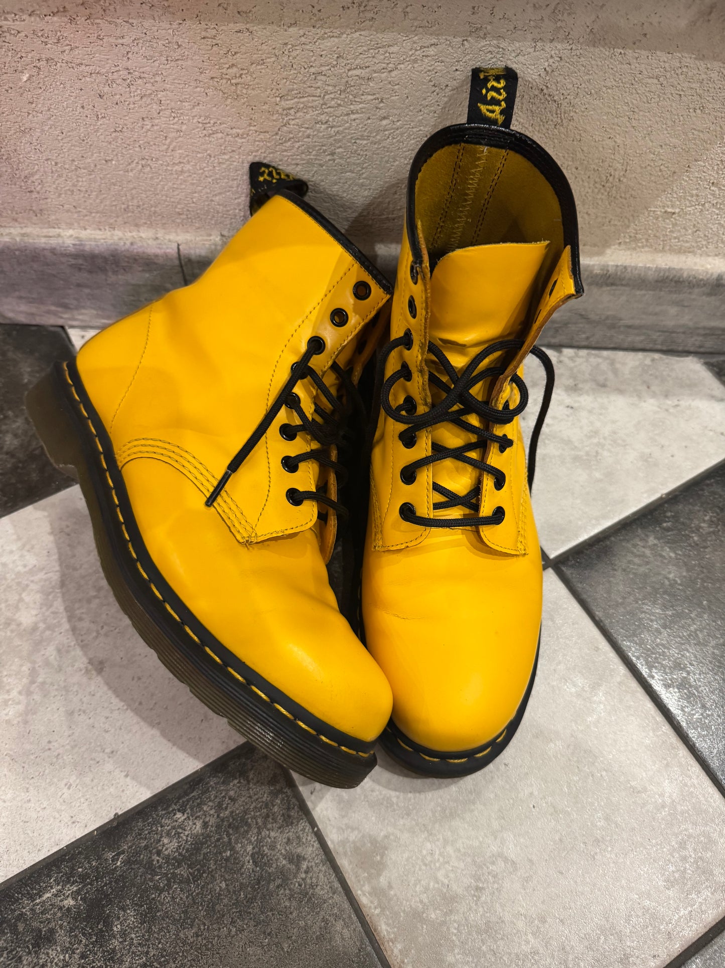 DR MARTENS 1460
