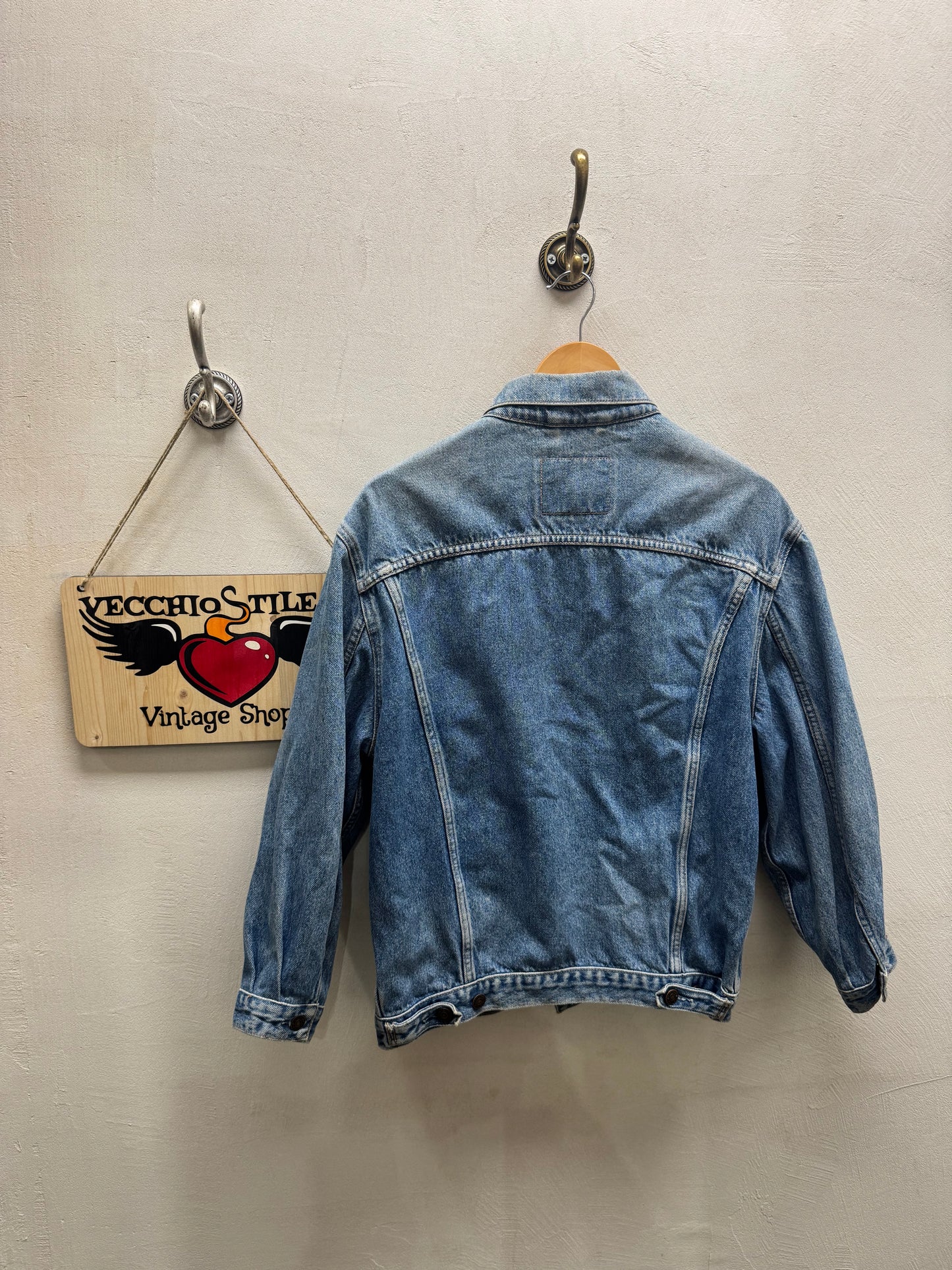 LEVI’S