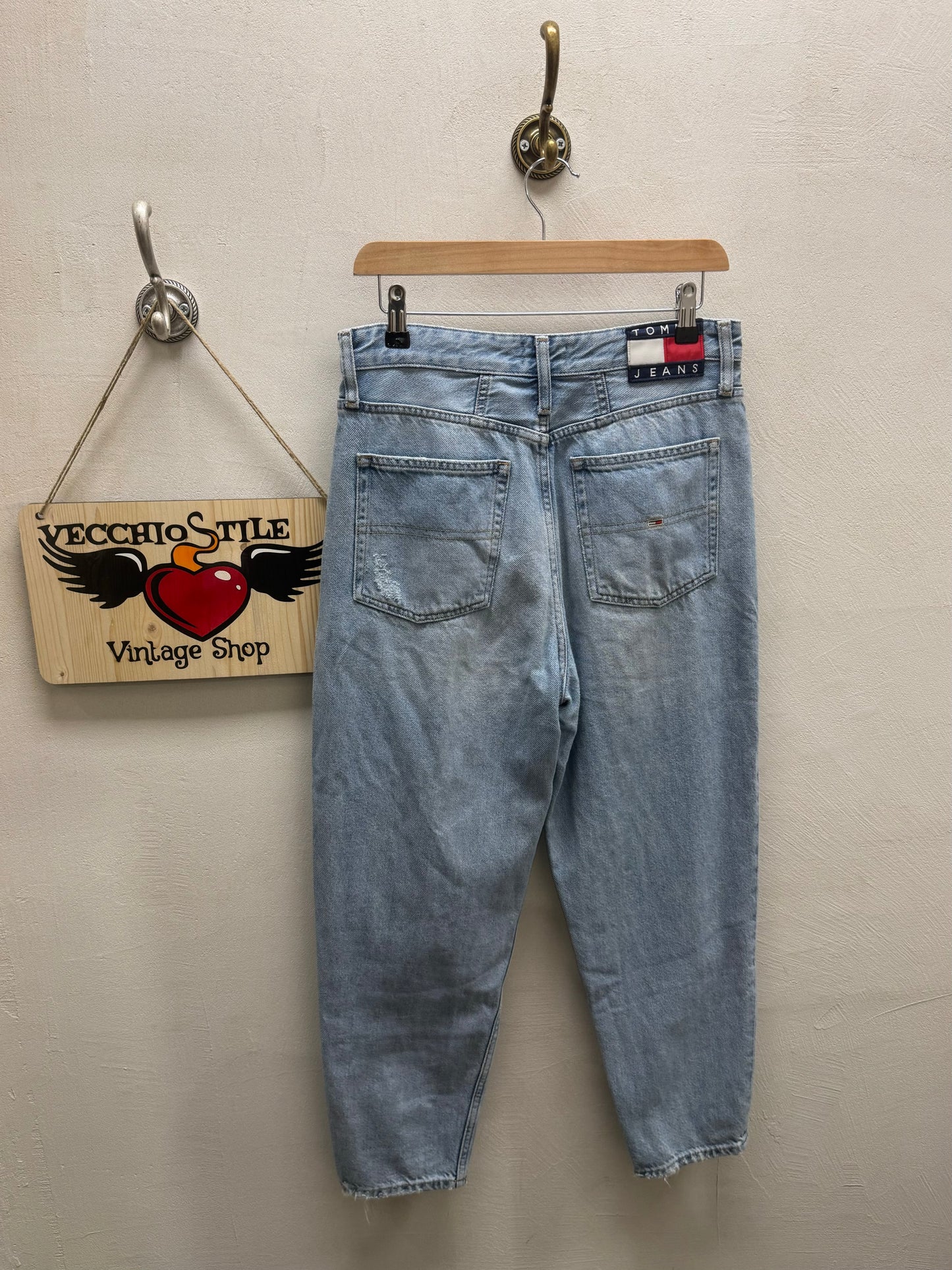 TOMMY HILFIGER