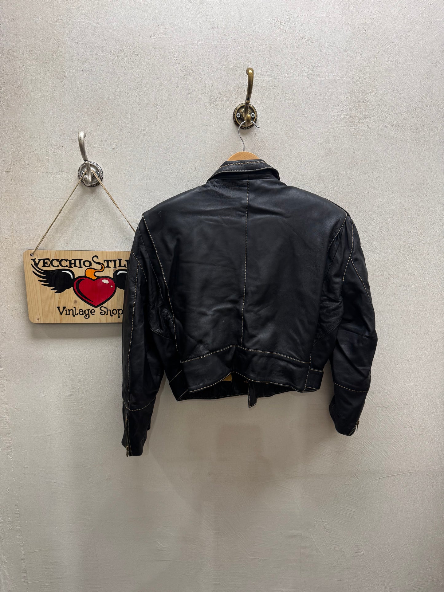 REAL LEATHER