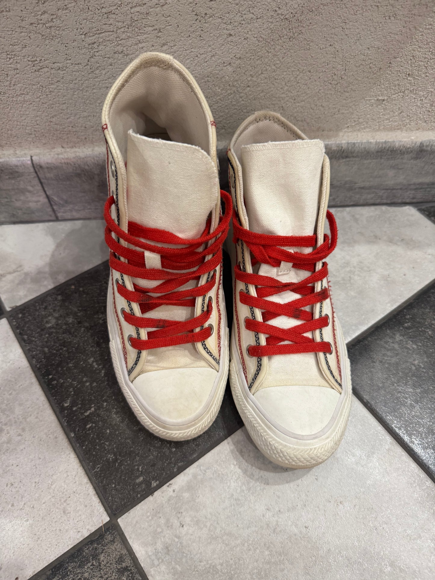 CONVERSE