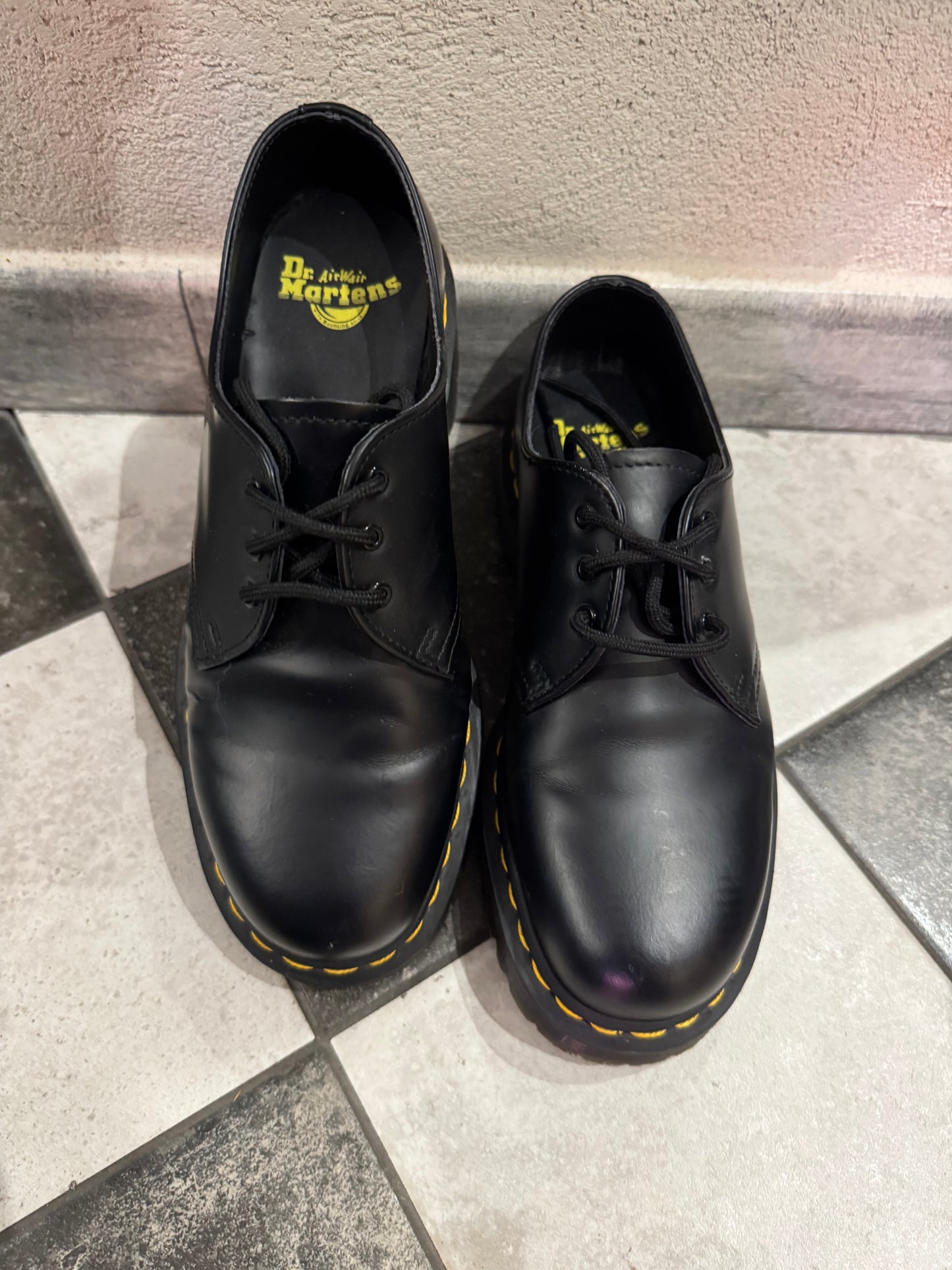 DR MARTENS 21084