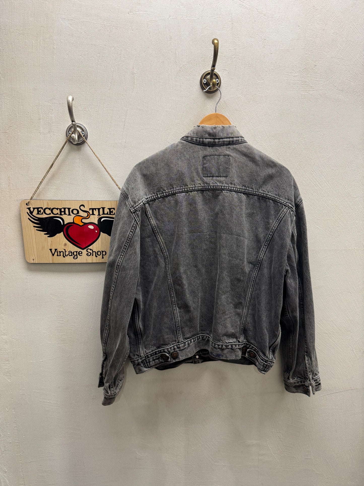 LEVI’S