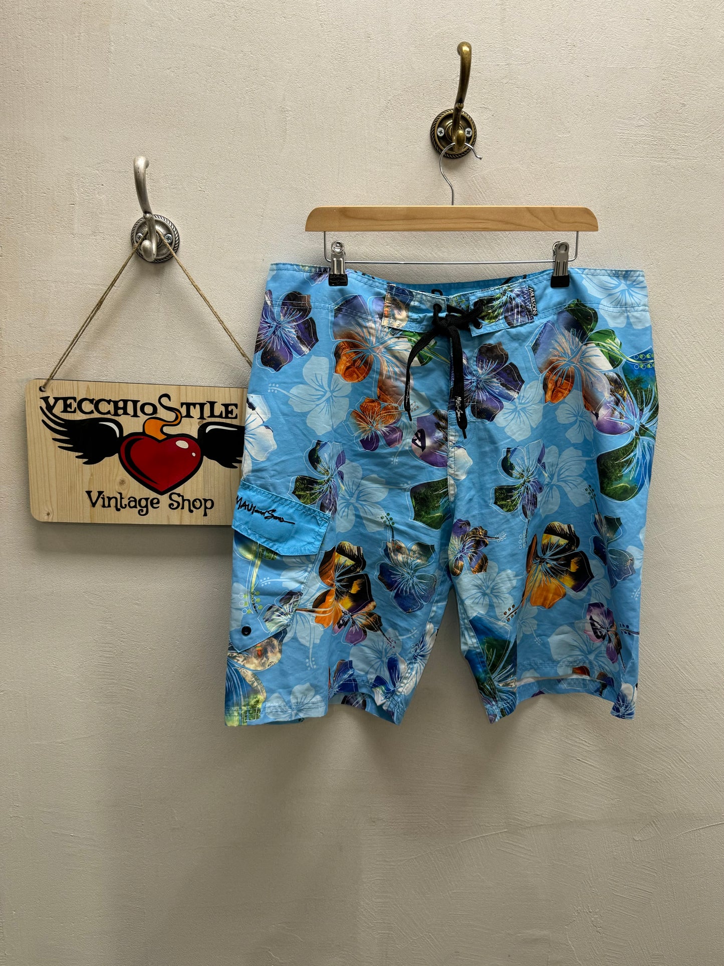 MAUI & SONS