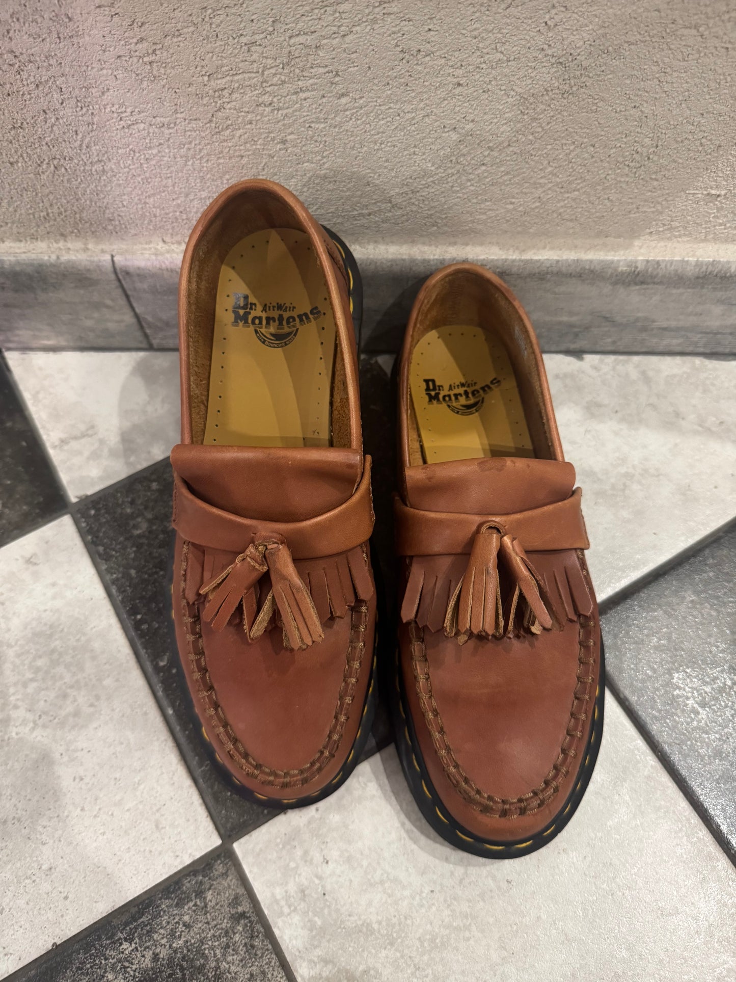 DR MARTENS ADRIAN
