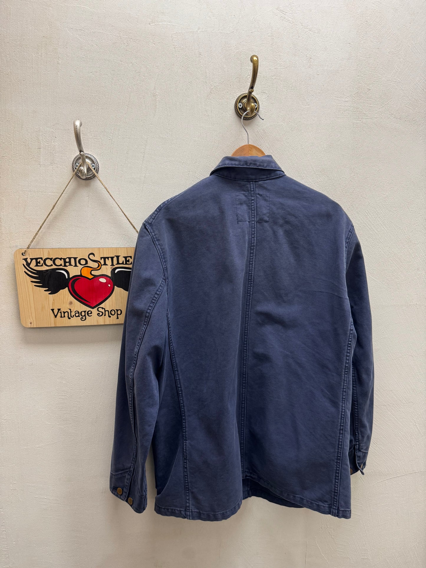 LEVI’S WORKER