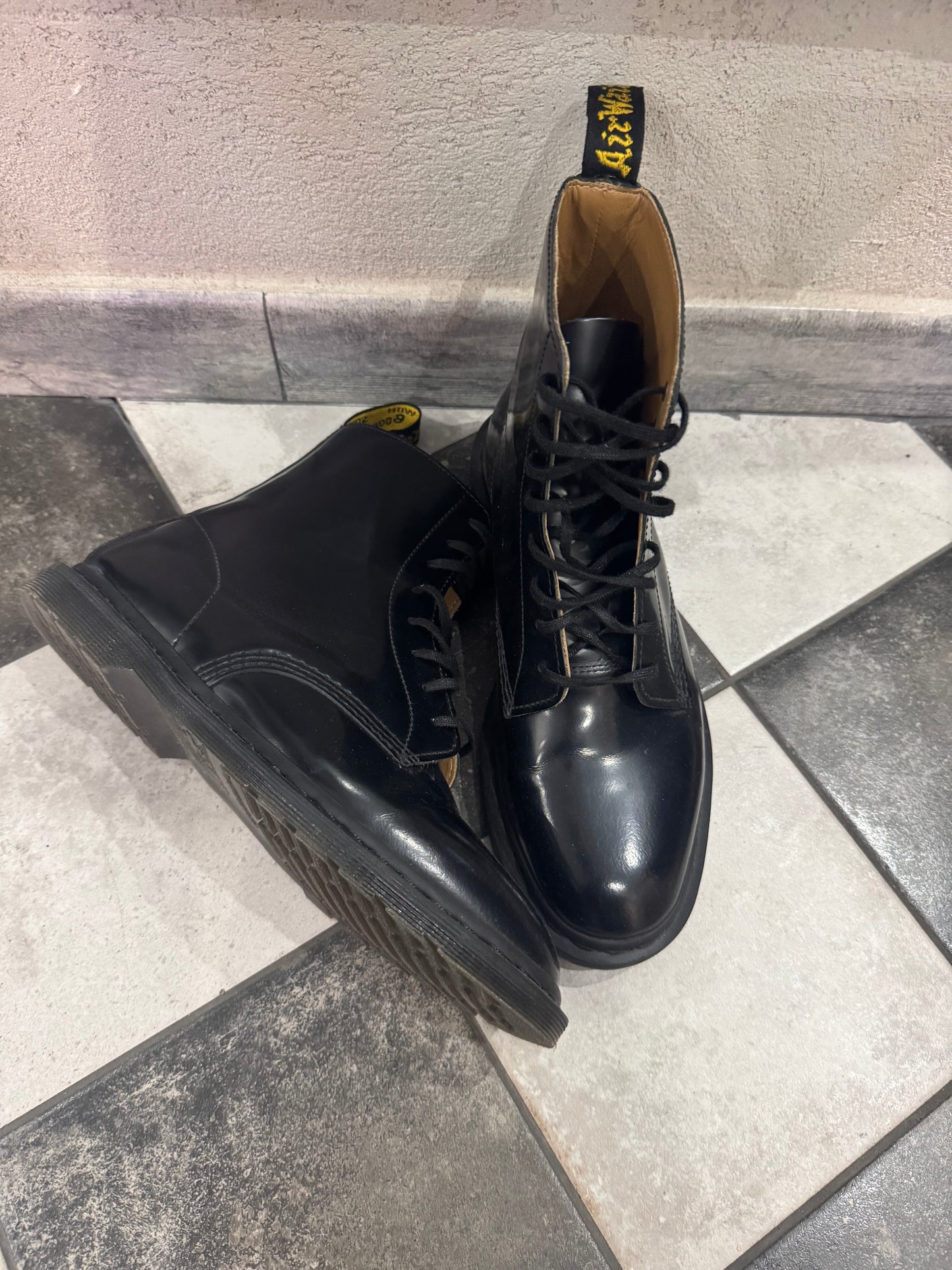 DR.MARTENS WINCHESTER II