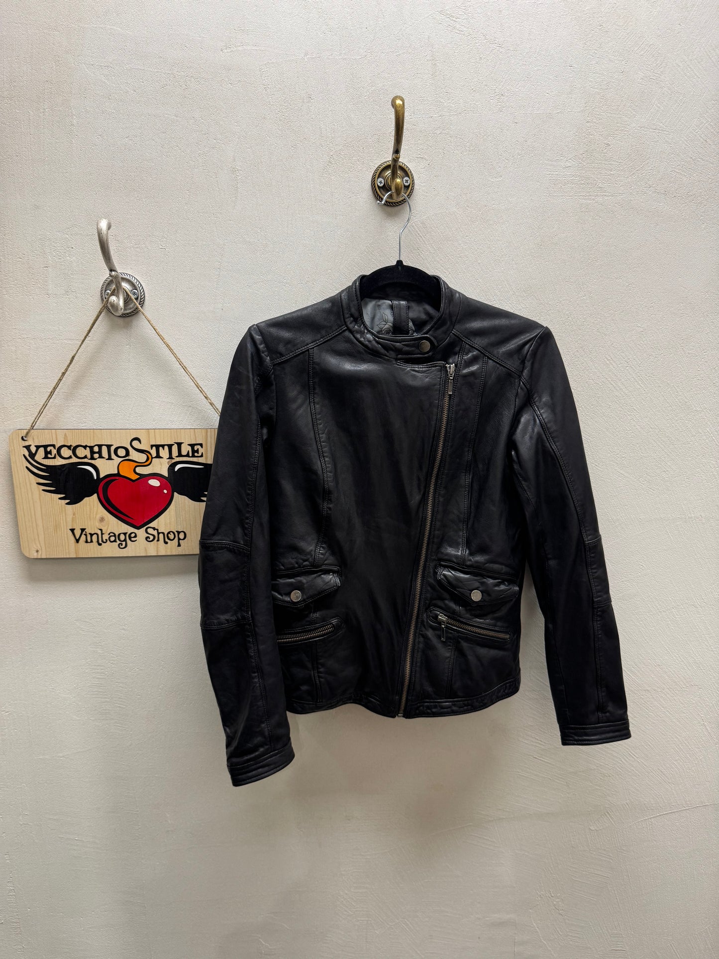 REAL LEATHER