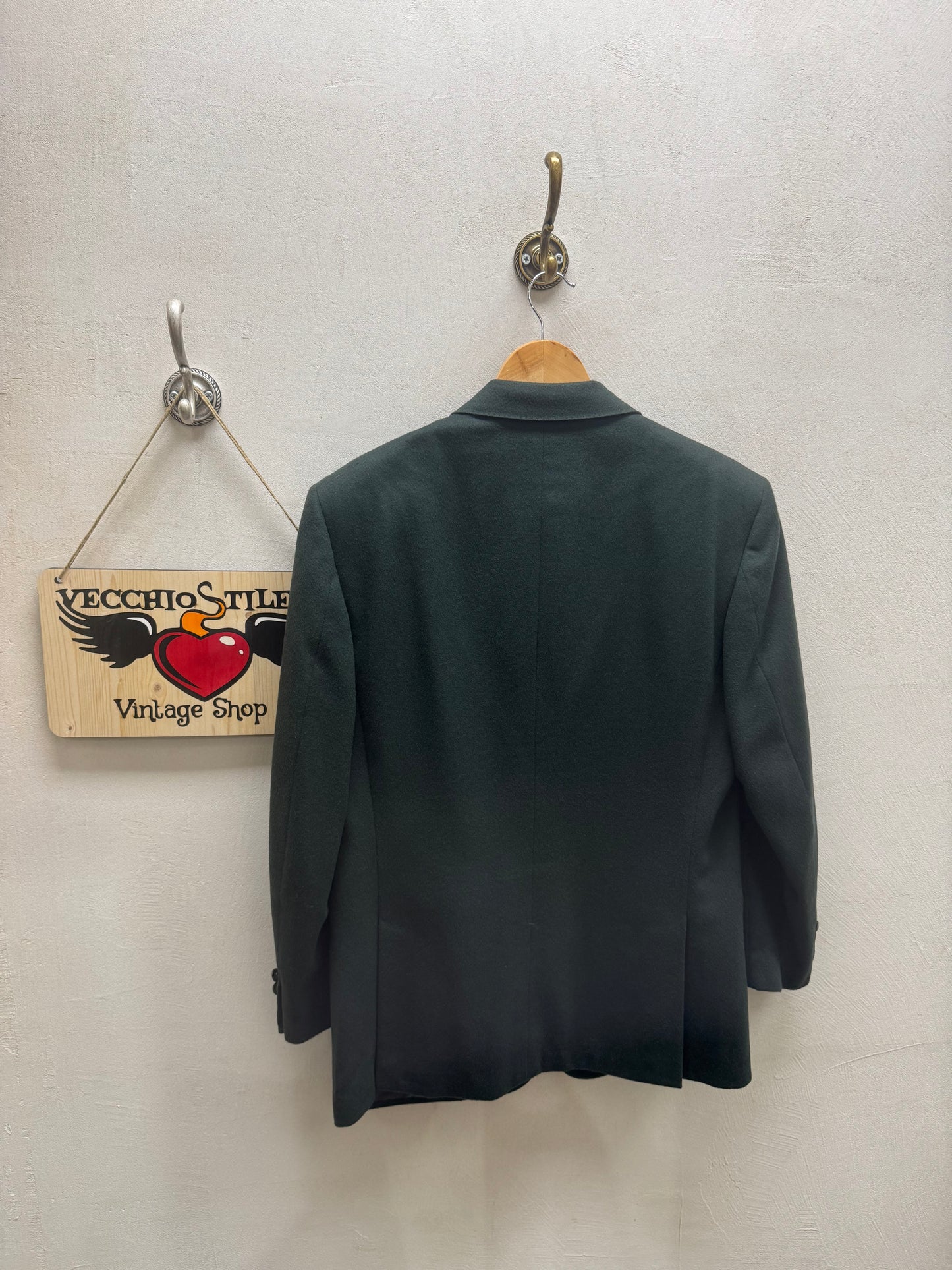 AQUASCUTUM OF LONDON