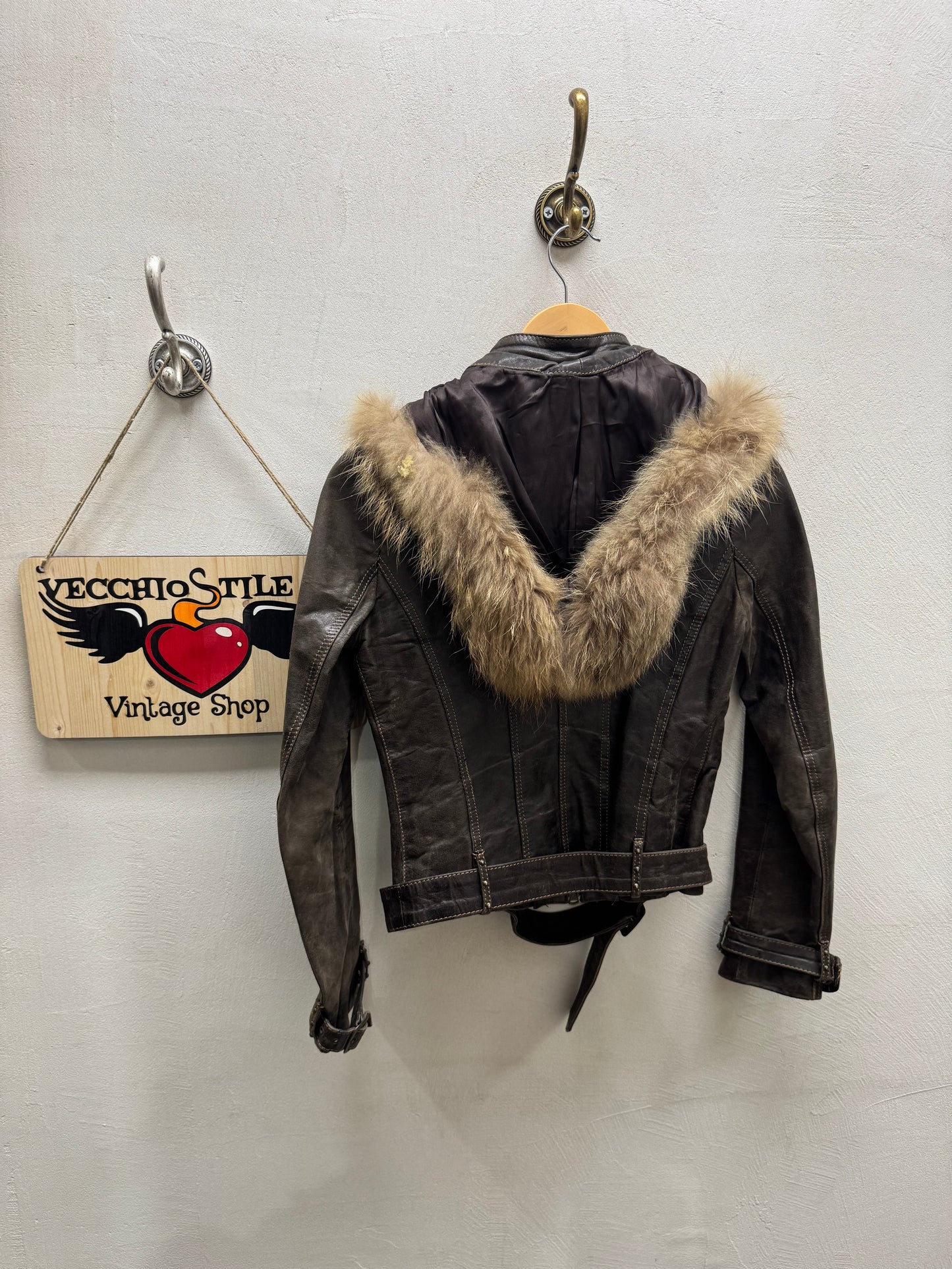 REAL LEATHER