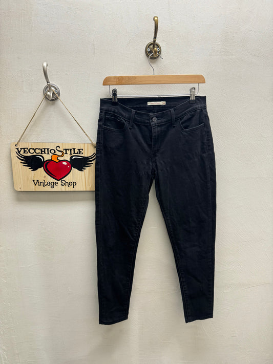 LEVI’S 710