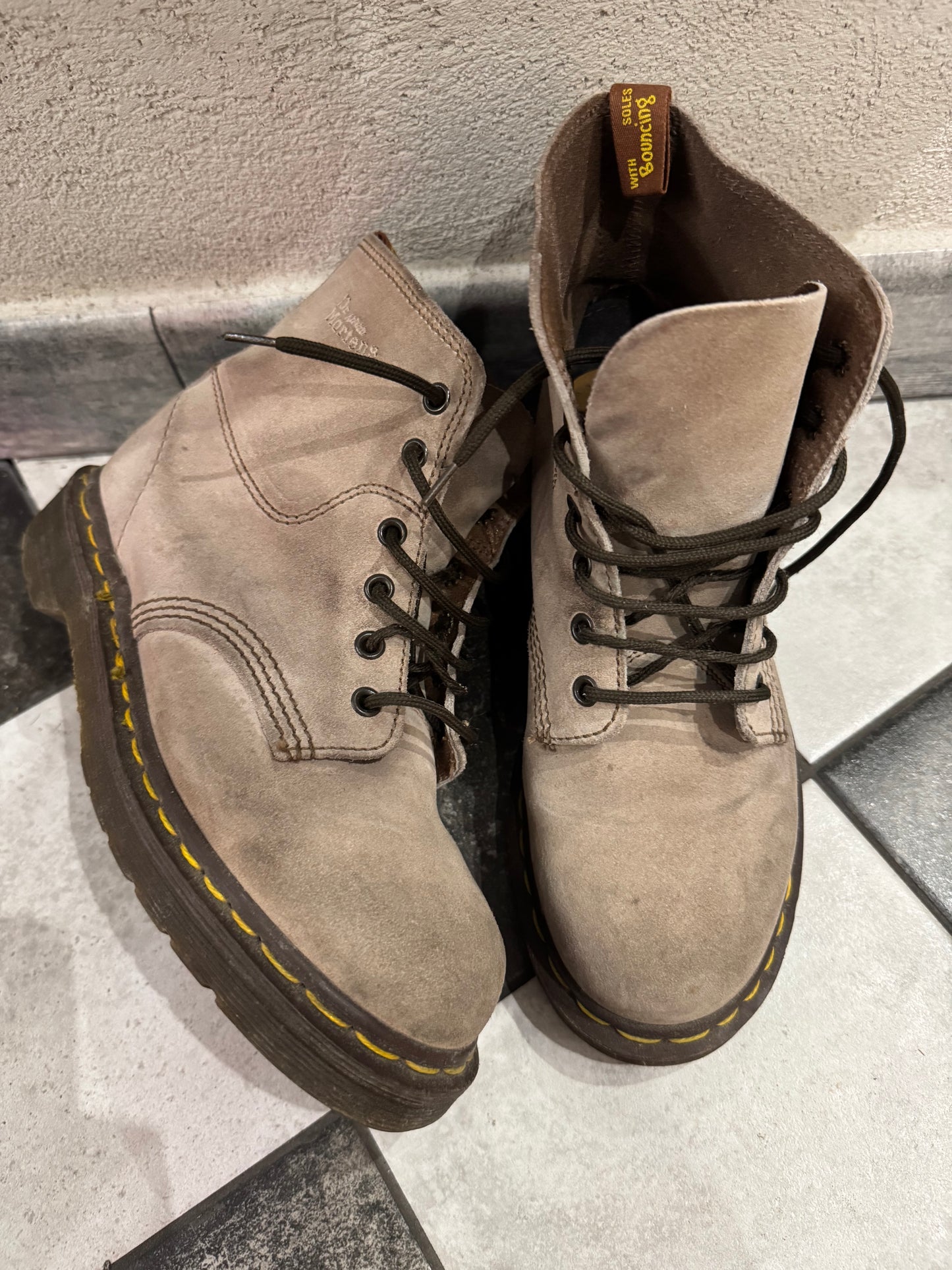 DR MARTENS PASCAL MADE IN ENGLAND