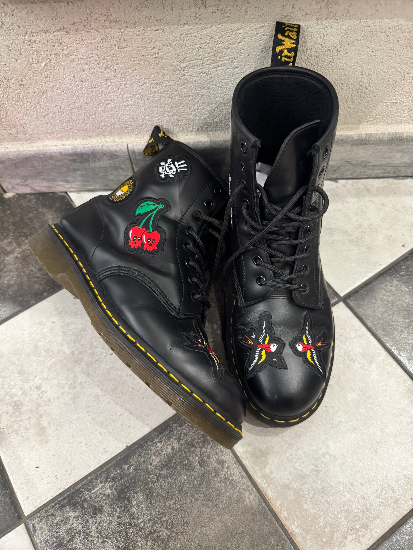 DR MARTENS 1460 PATCH