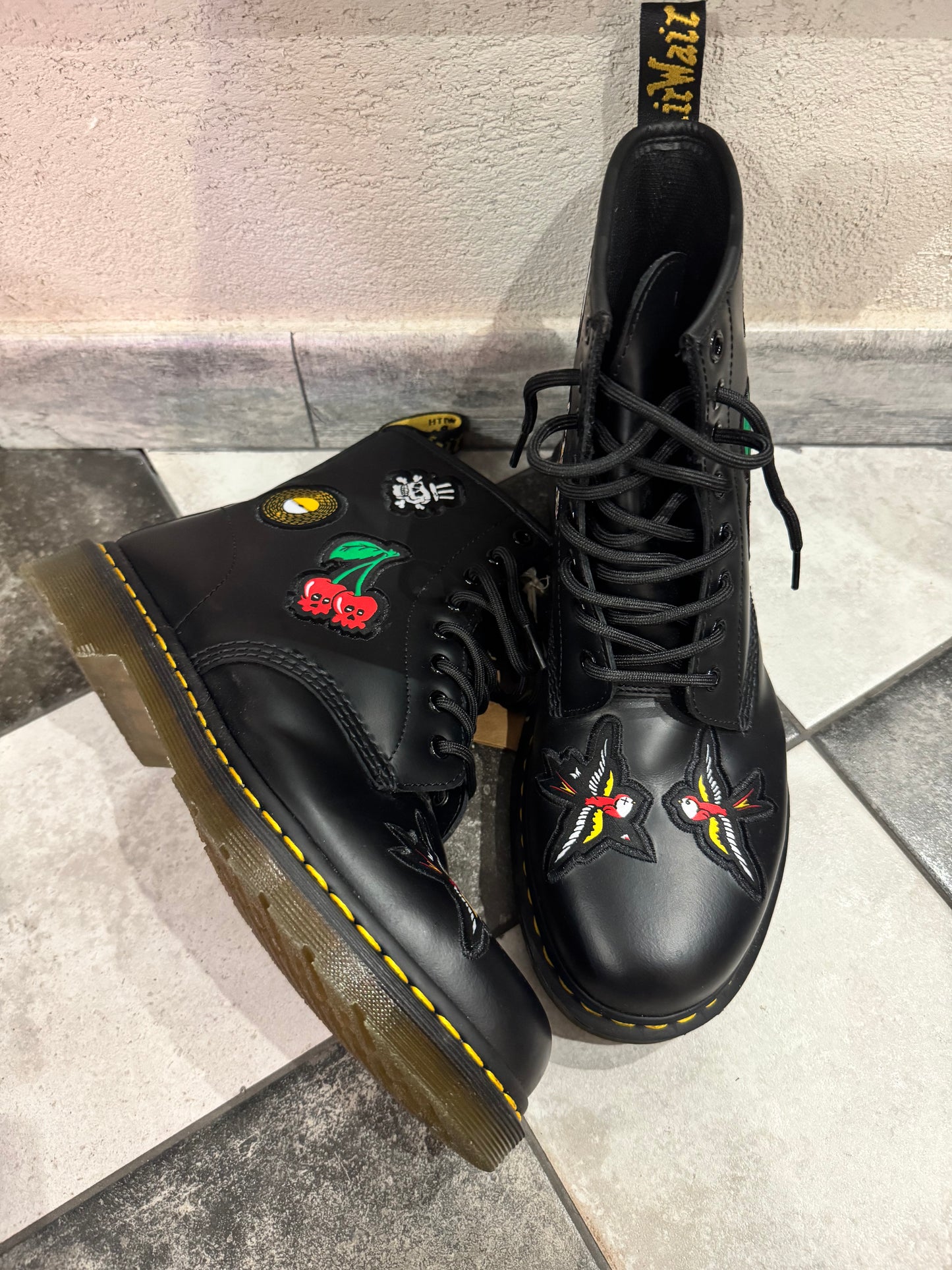 DR MARTENS 1460 PATCH