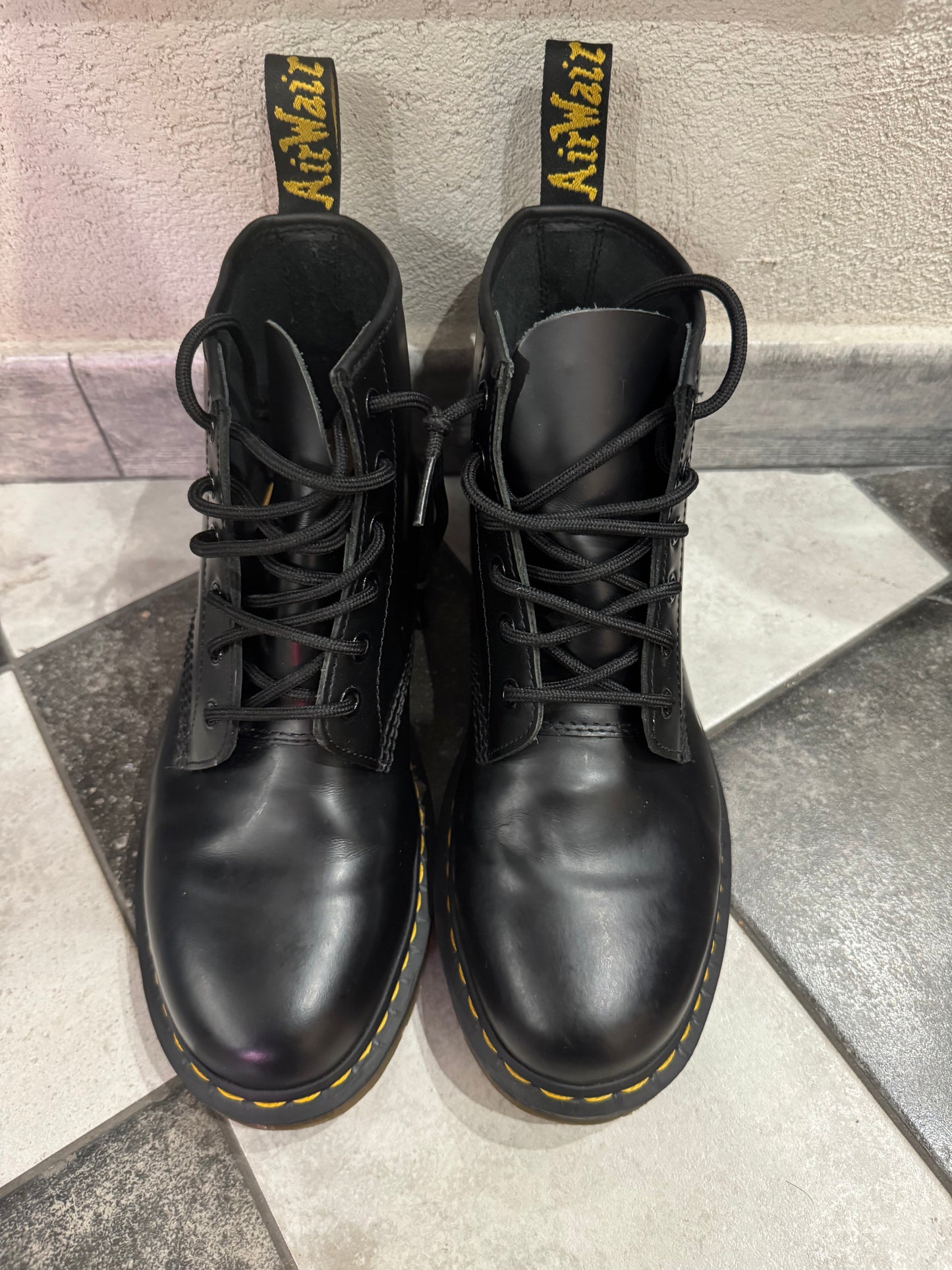 DR MARTENS 101