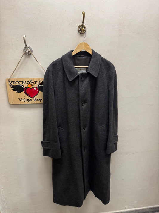 AQUASCUTUM OF LONDON