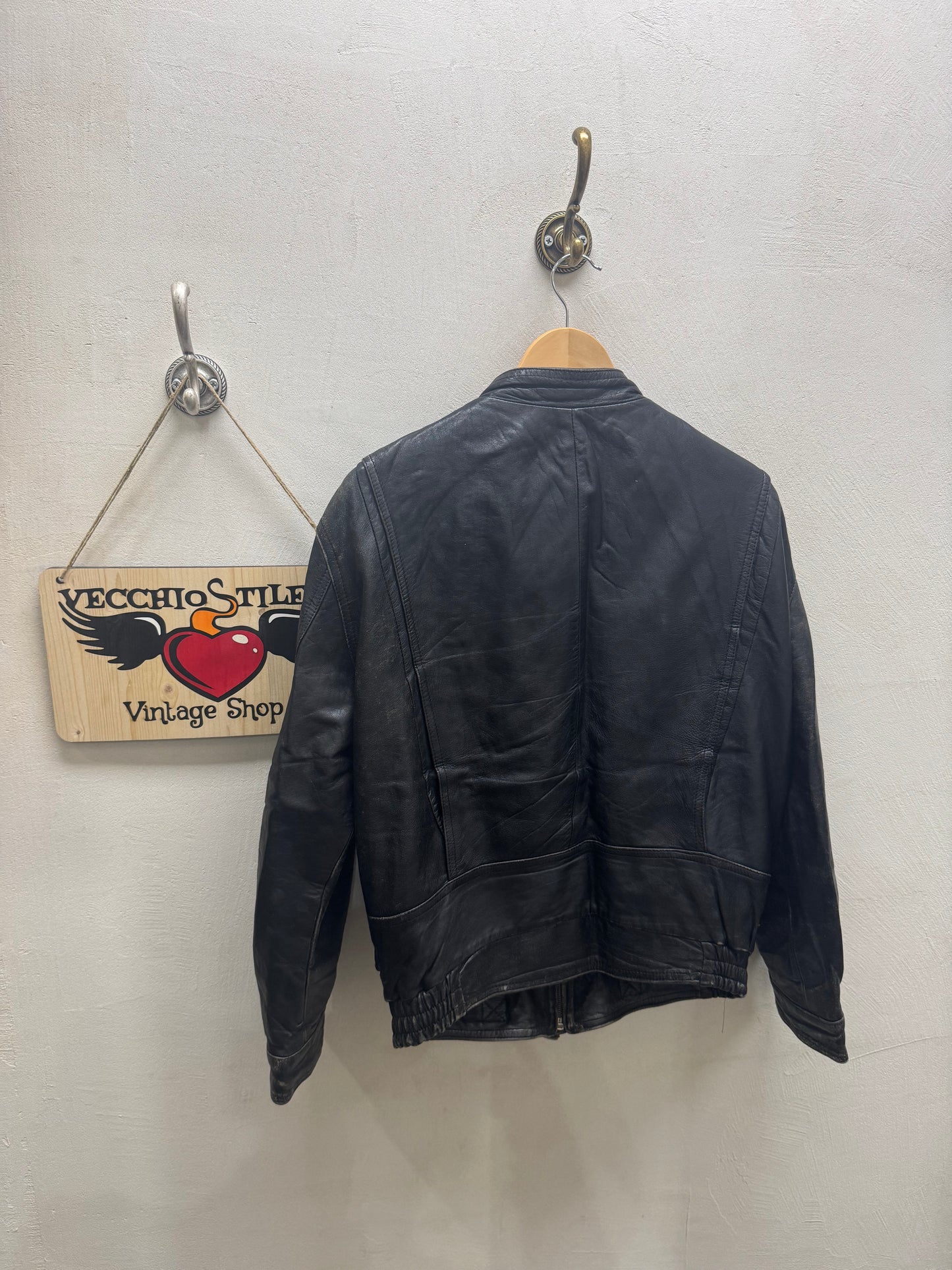 REAL LEATHER