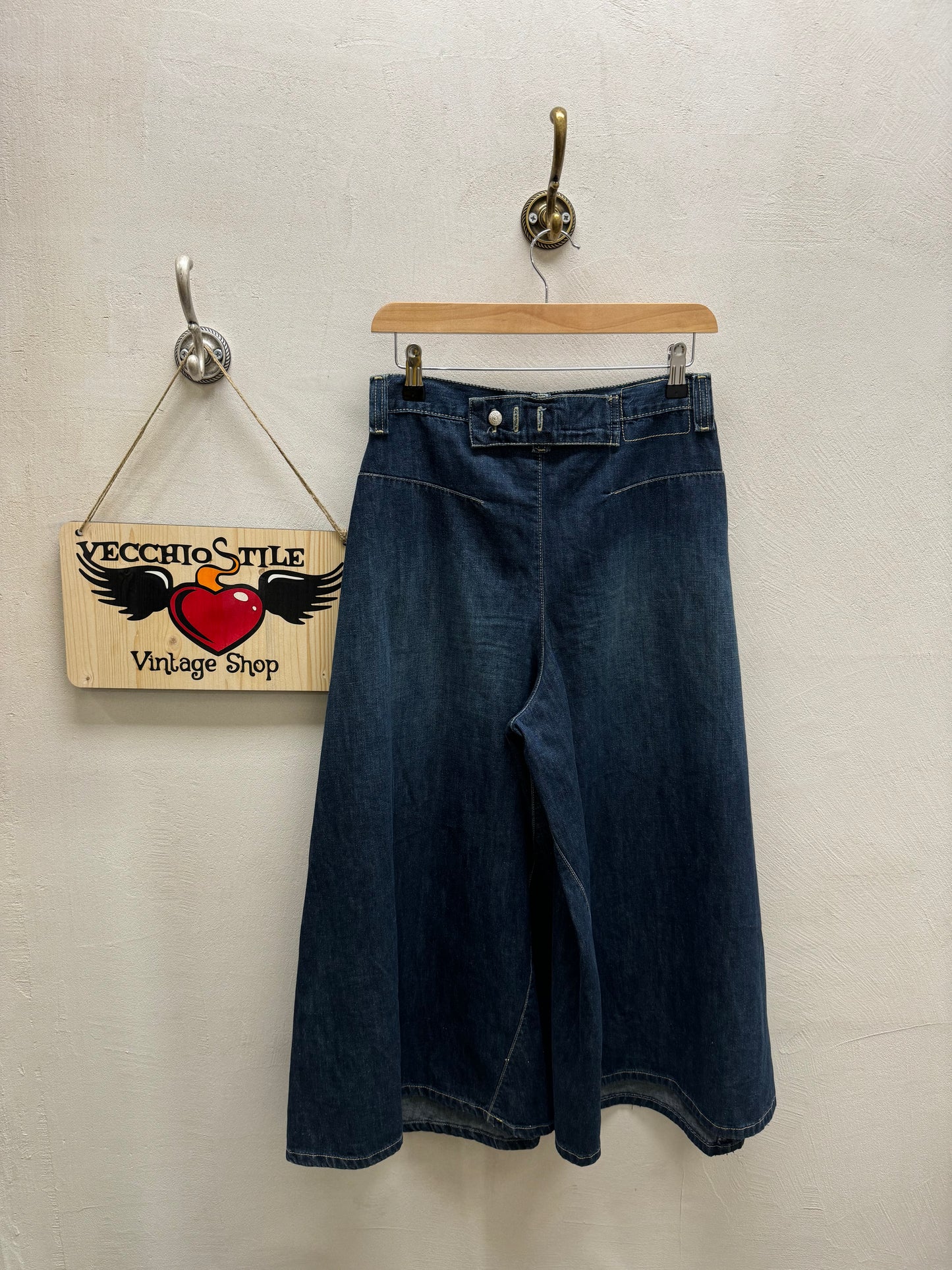 LEVI’S