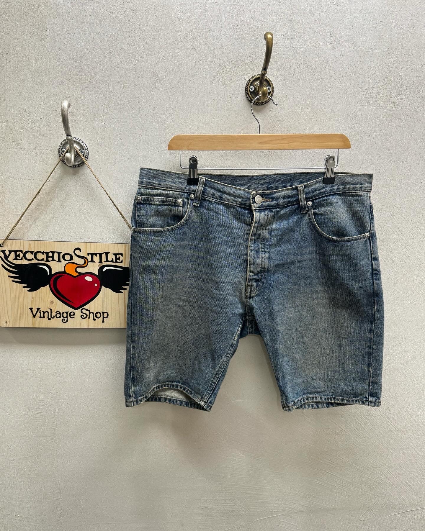 CHEAP MONDAY
