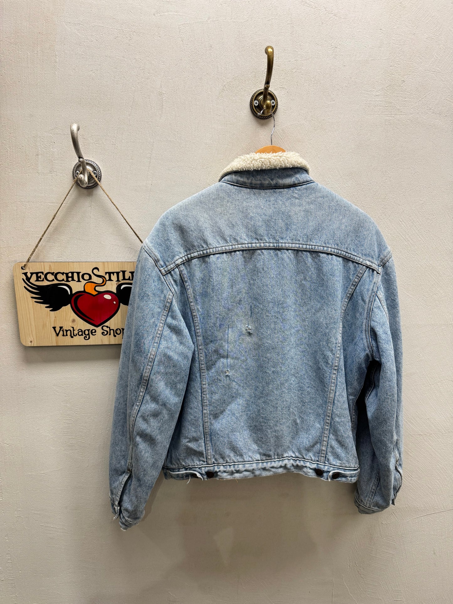 LEVI’S