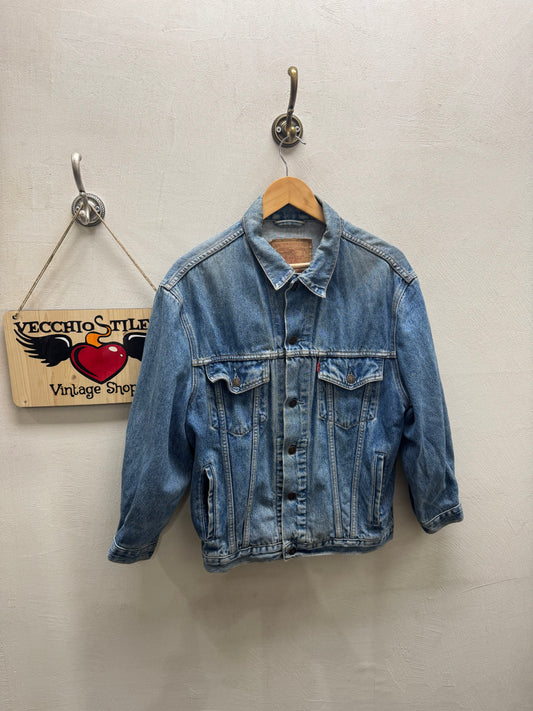 LEVI’S