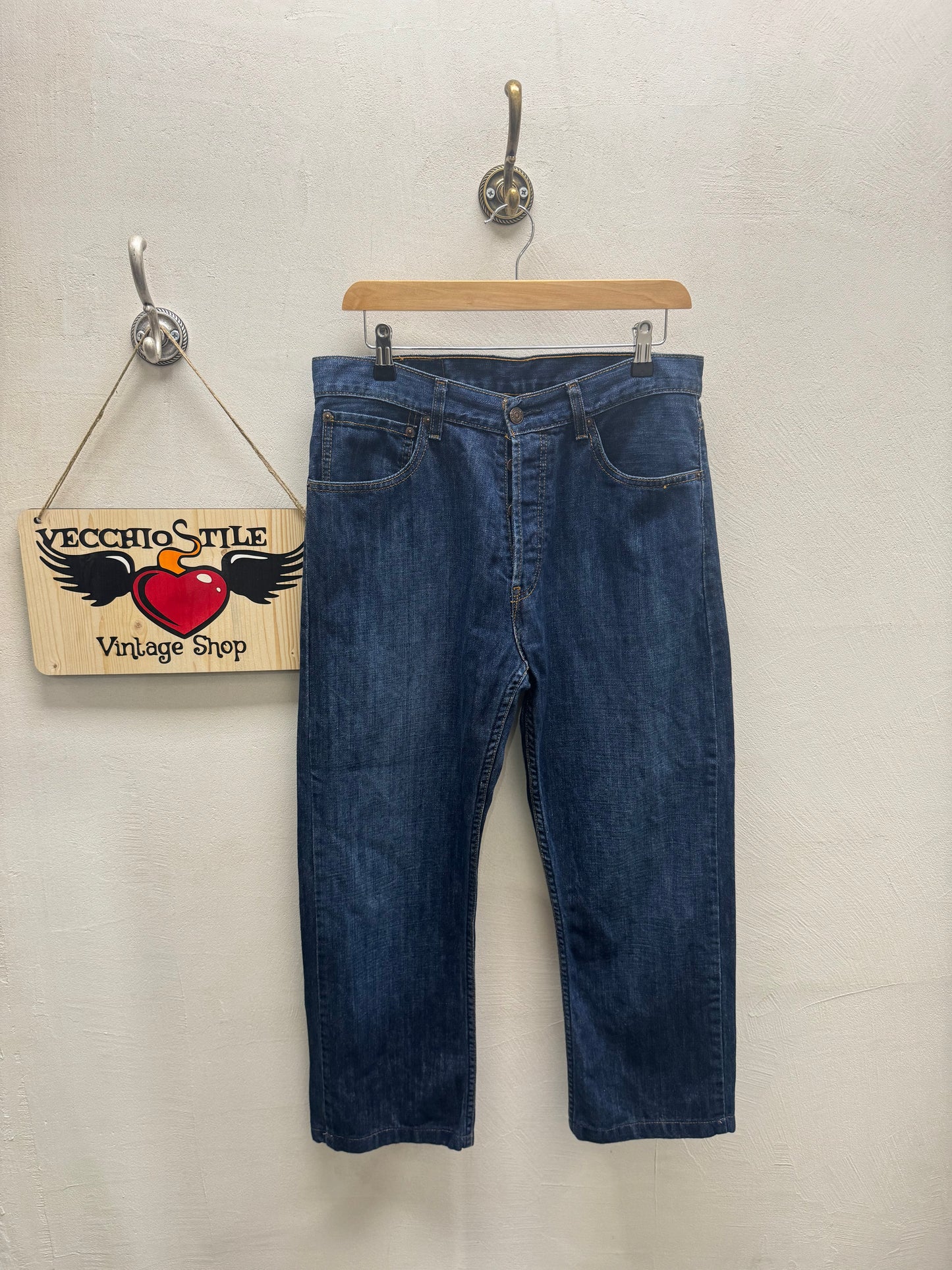 LEVI’S 210