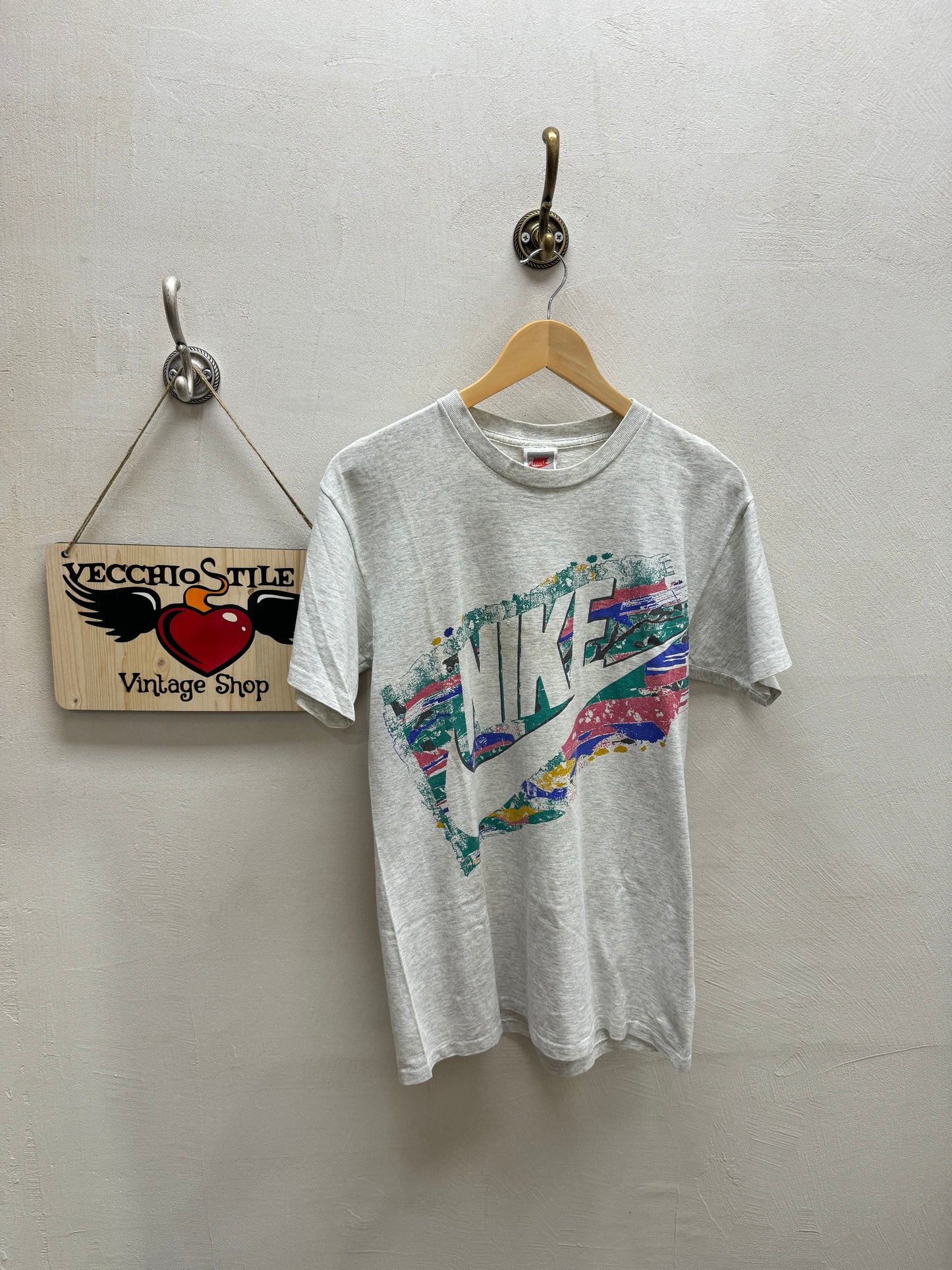 NIKE