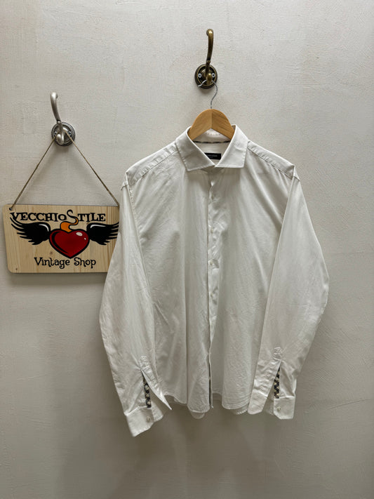 AQUASCUTUM OF LONDON