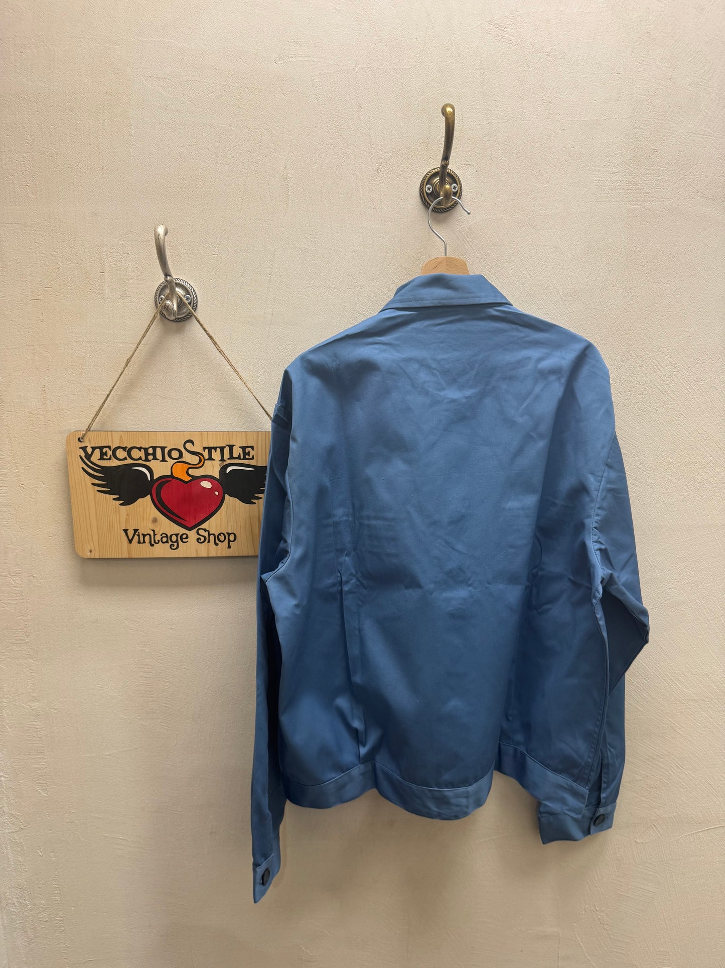 WORKER VINTAGE