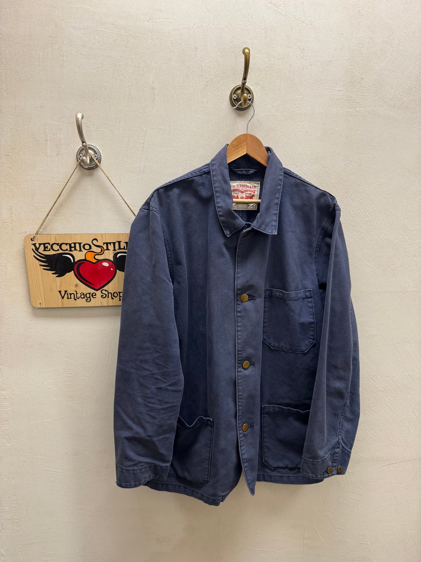 LEVI’S WORKER