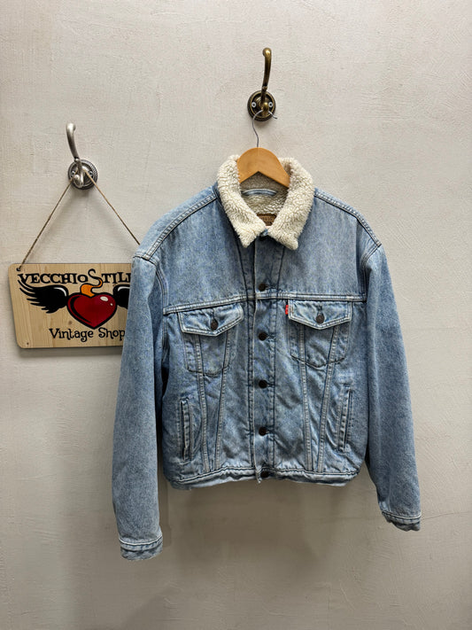 LEVI’S