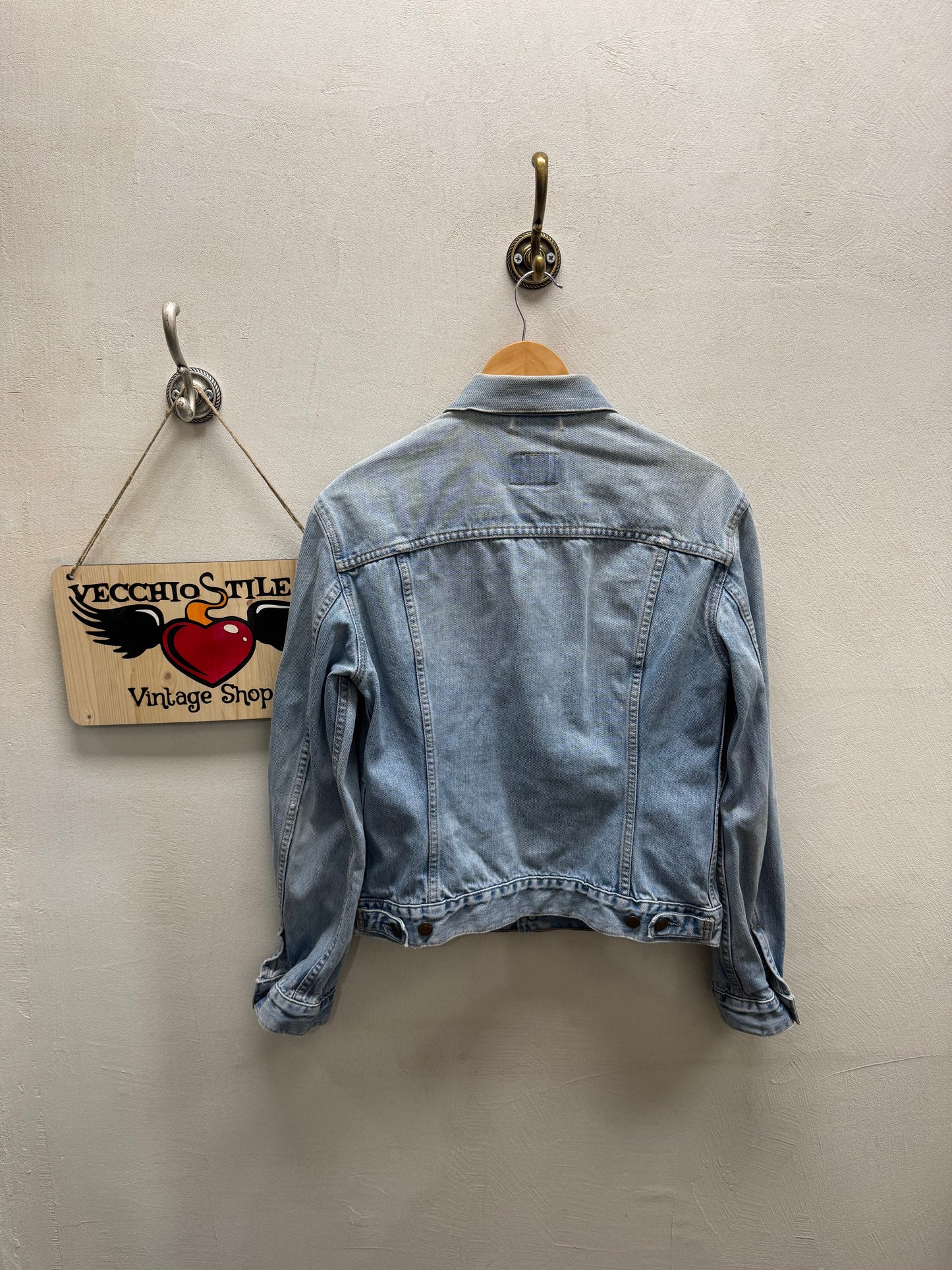 LEVI’S