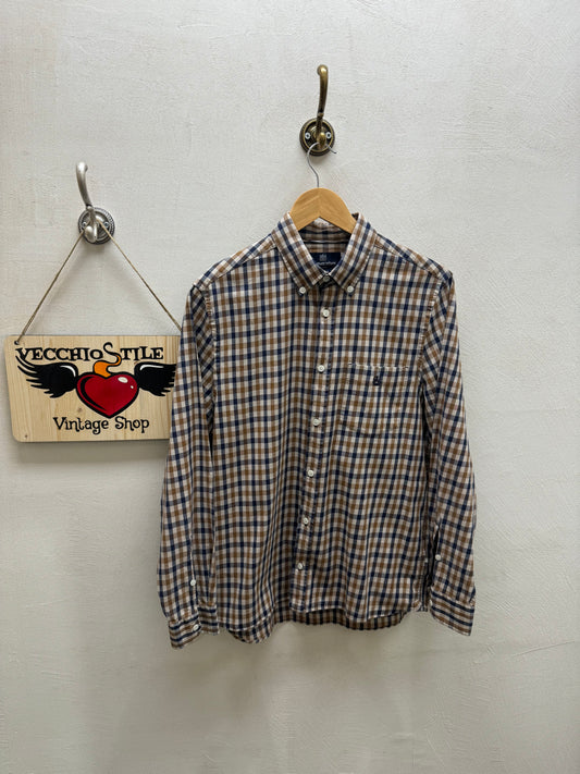 AQUASCUTUM OF LONDON