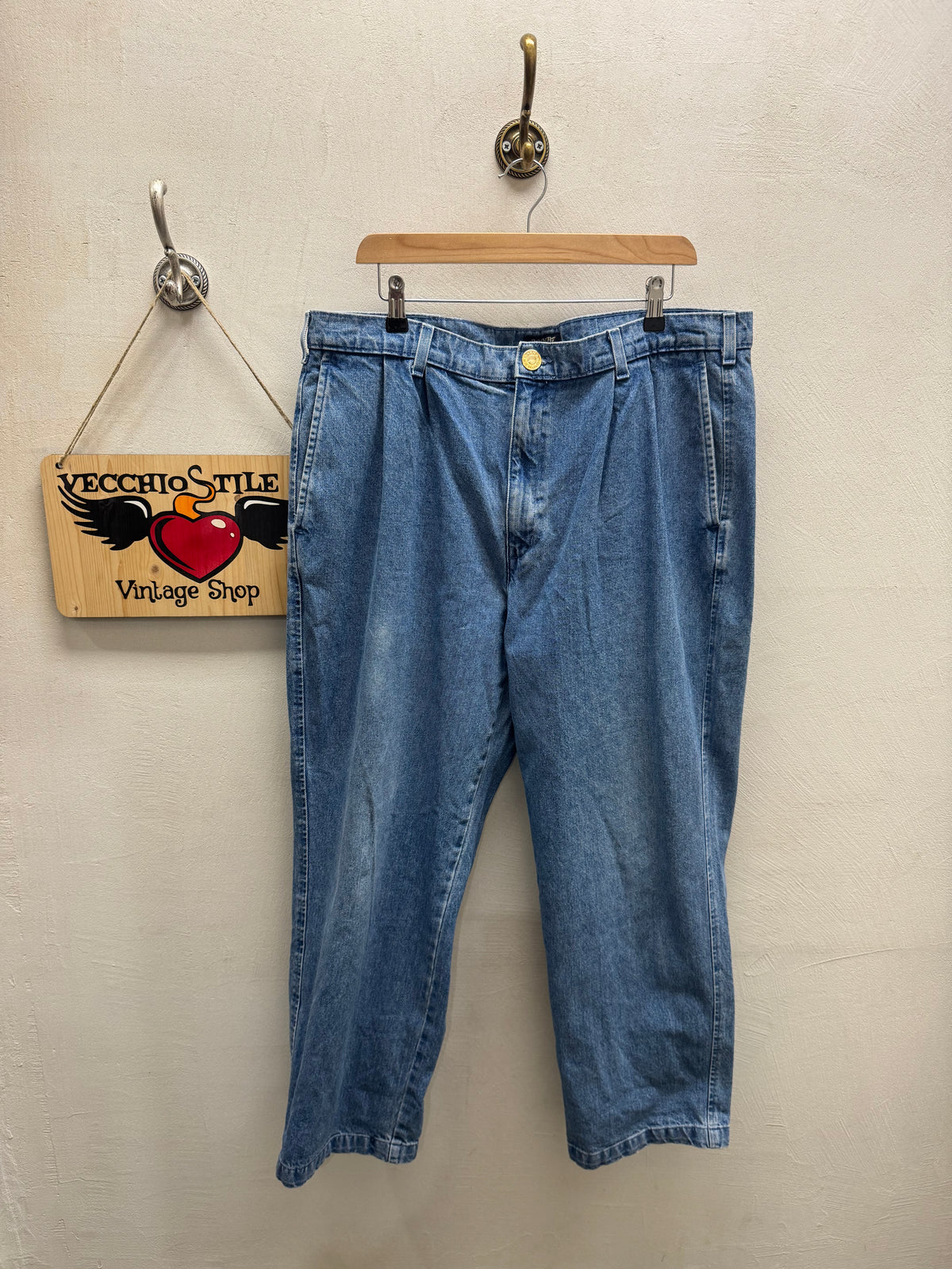 DOCKERS