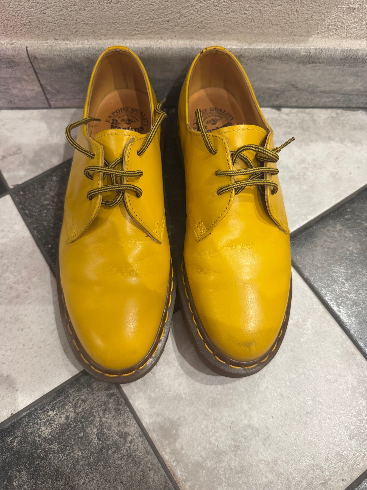 DR MARTENS MADE IN ENGLAND