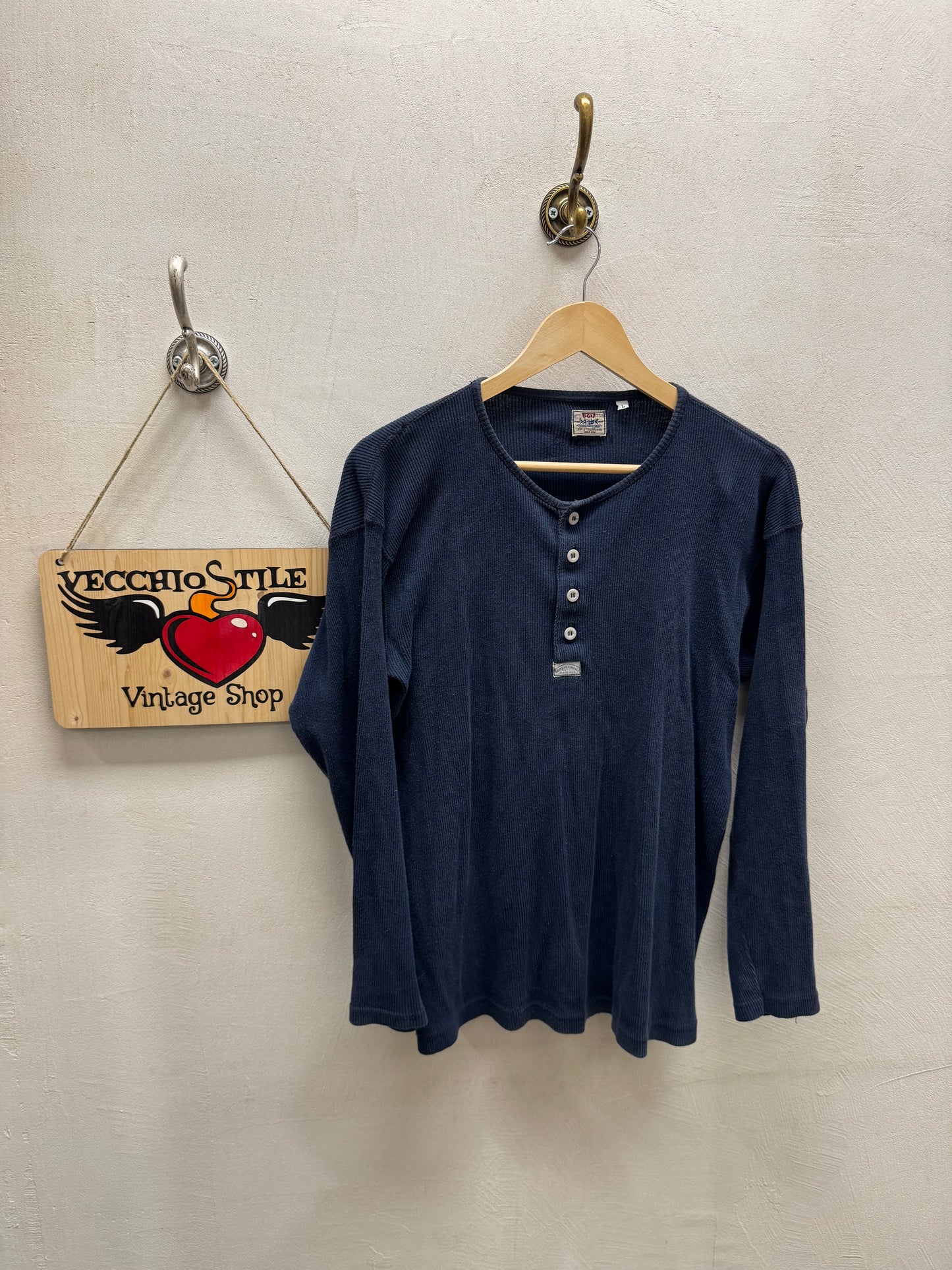 LEVI’S