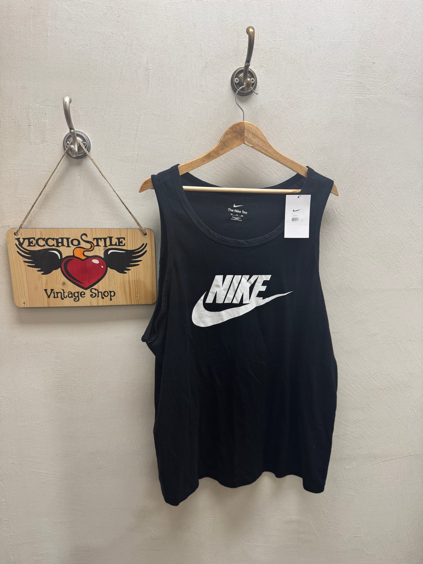 NIKE