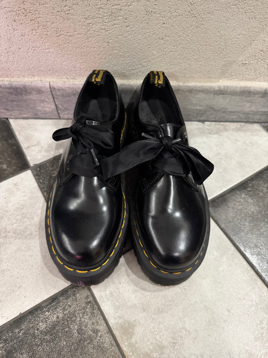 DR MARTENS HOLLY