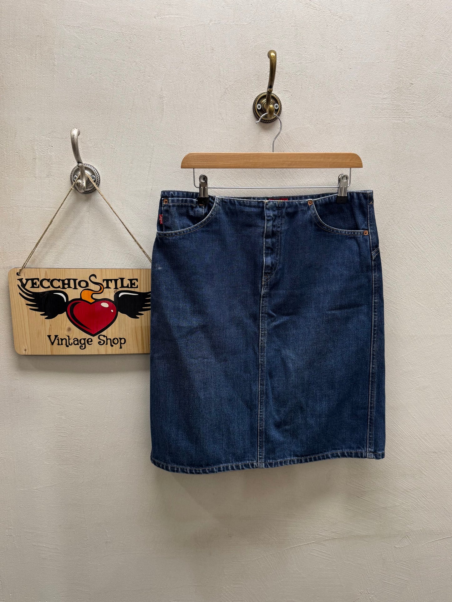 LEVI’S RED TAB