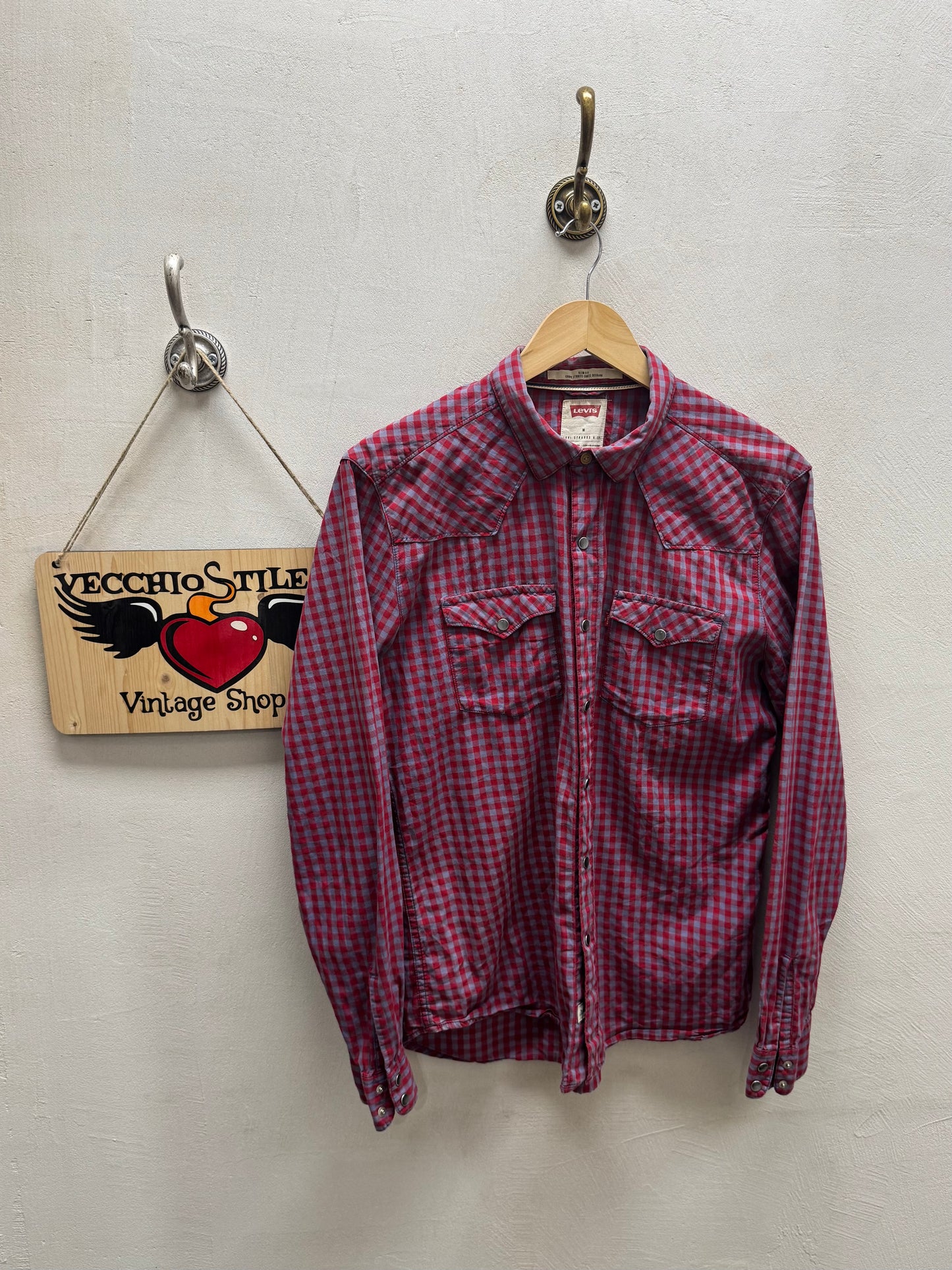 LEVI’S