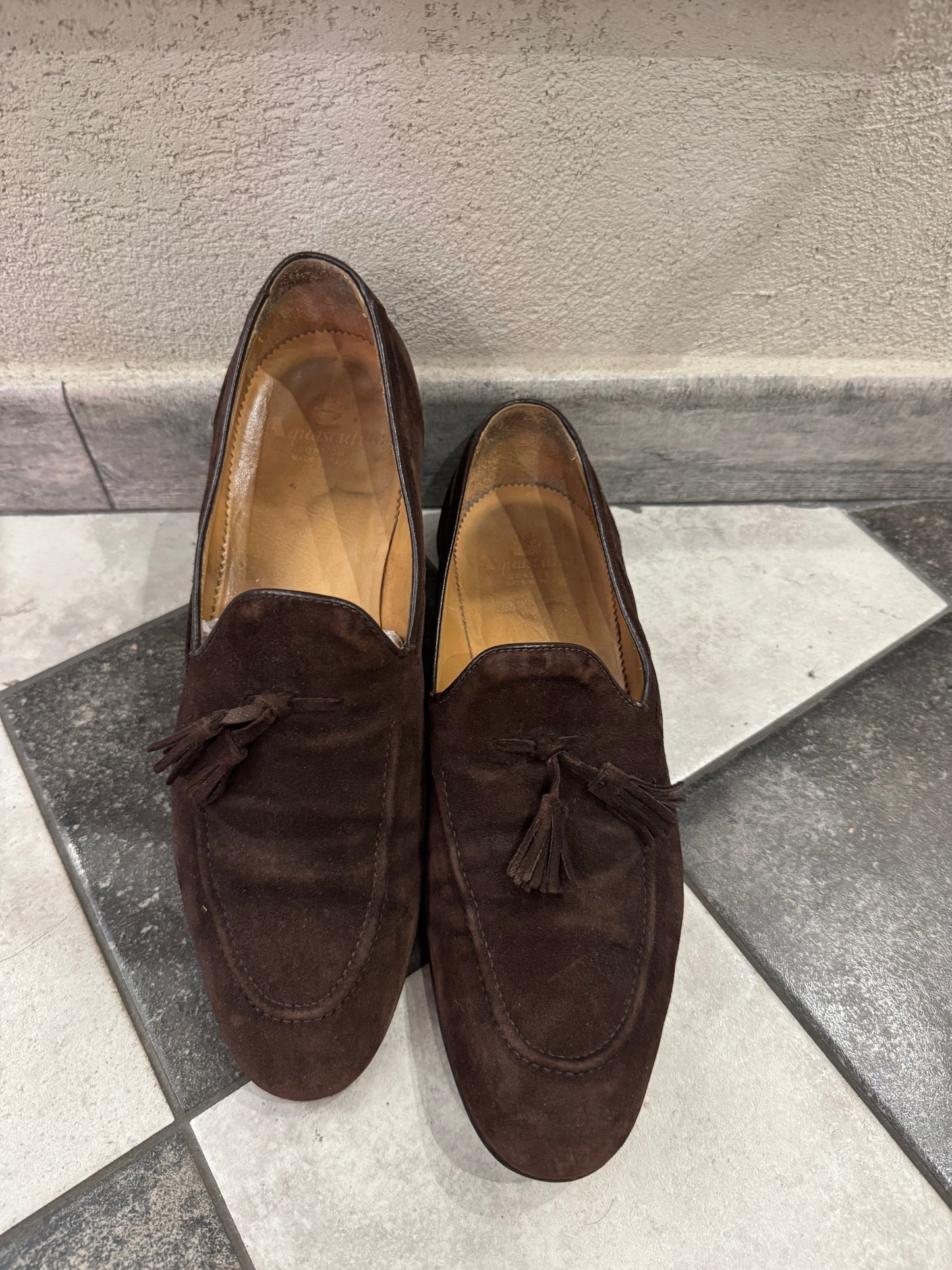 AQUASCUTUM OF LONDON