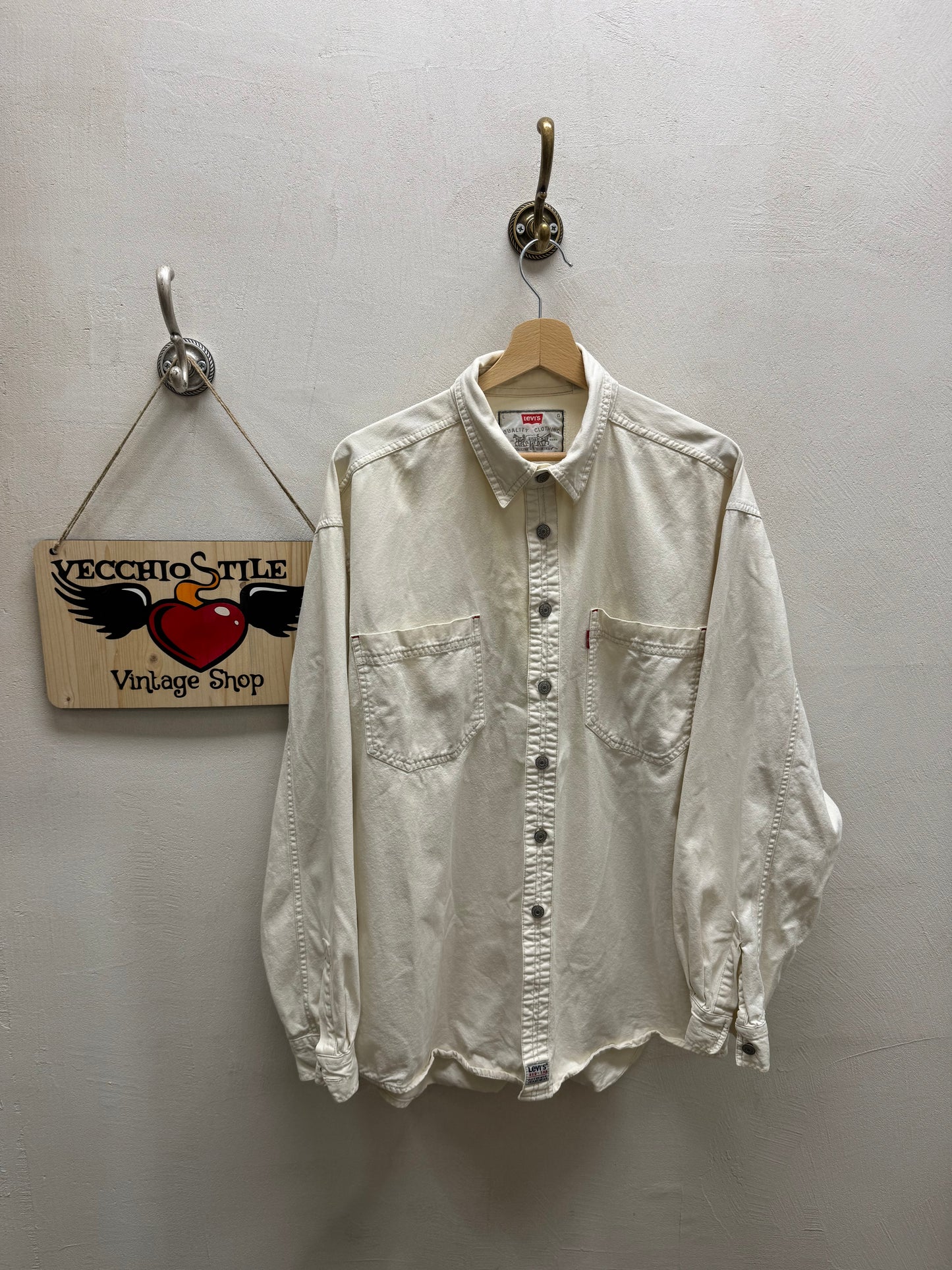 LEVI’S