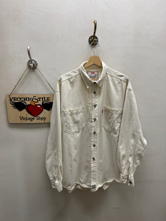 LEVI’S