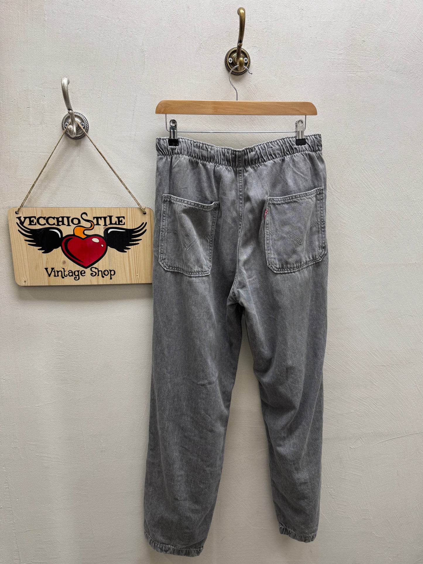 LEVI’S