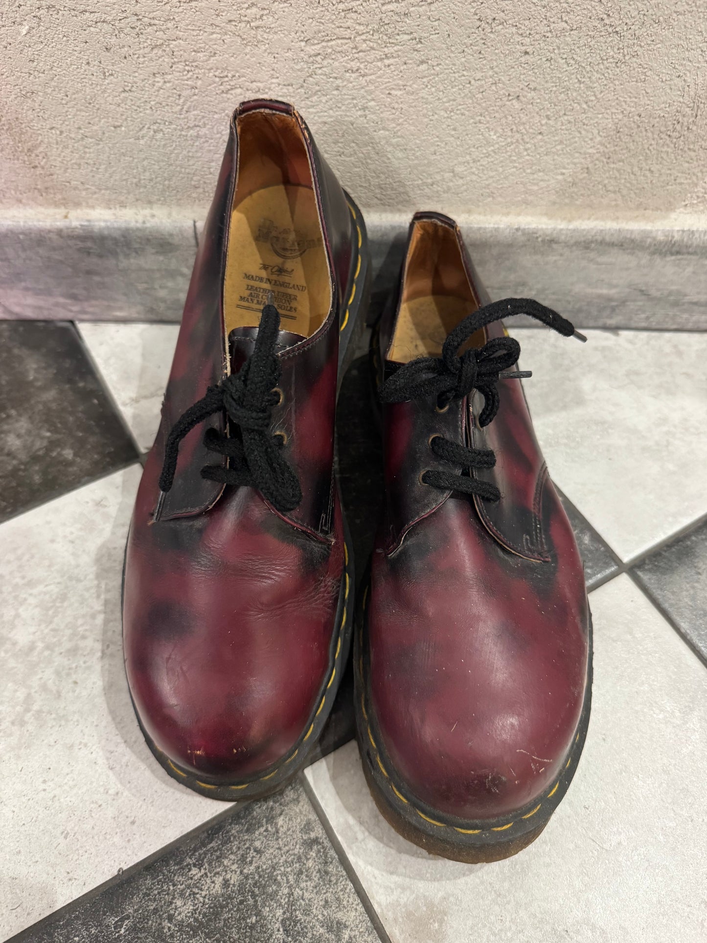 DR MARTENS 1461 MADE IN ENGLAND
